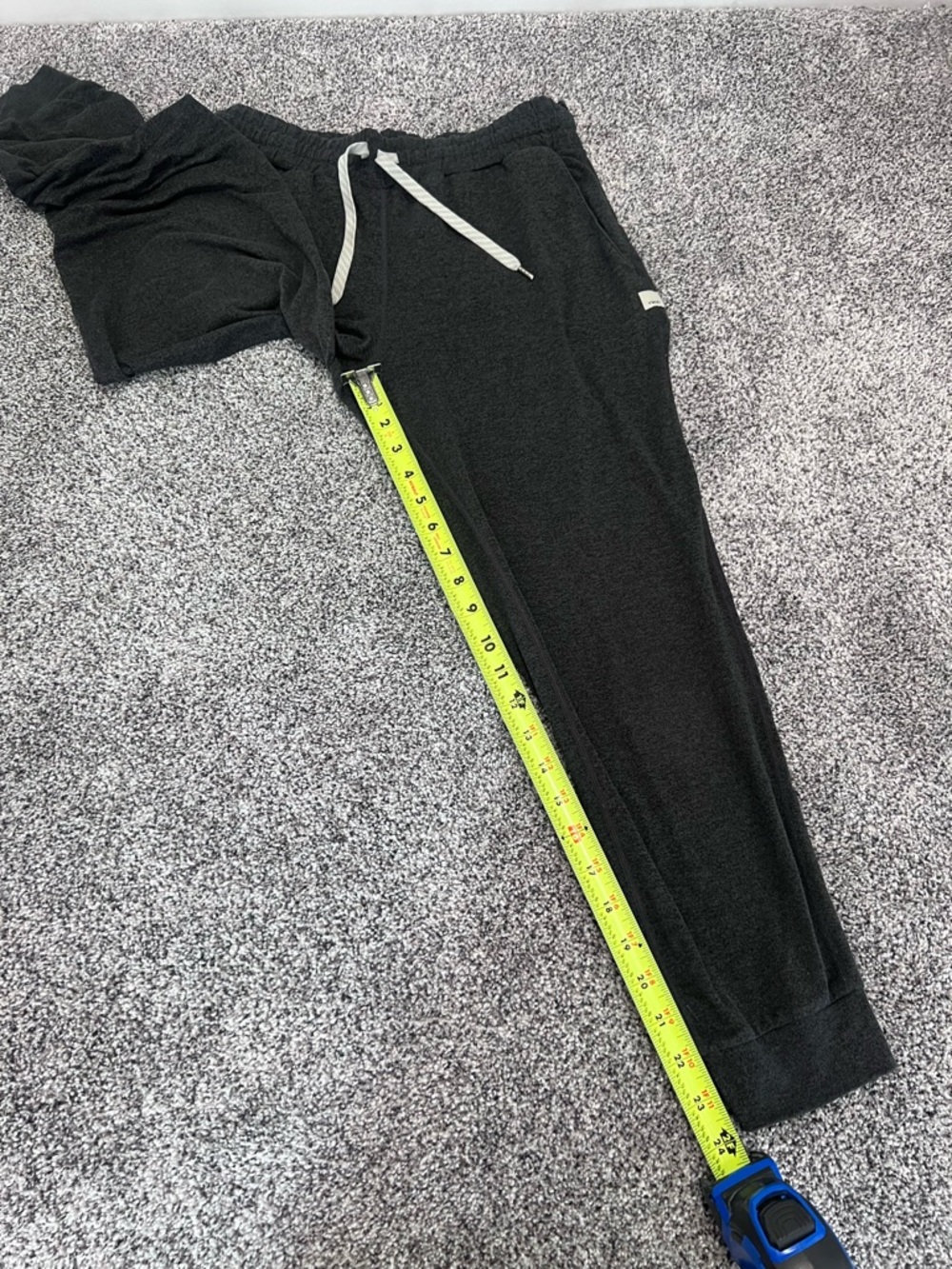 Women’s Vuori Joggers - Picture 4 of 5